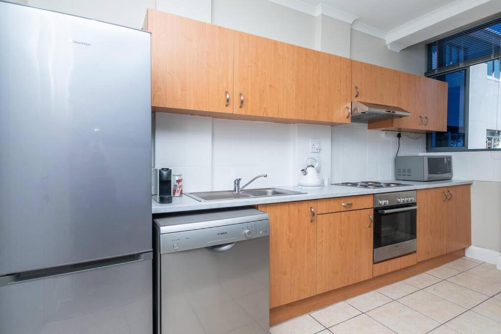 Urban Living In The Square Apartment *